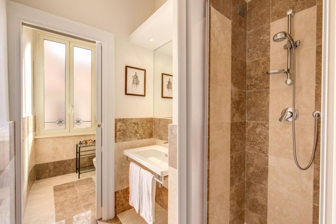 Lovely 4-Bedroom Apartment 30M Sangiovanni Metro Rome Luaran gambar
