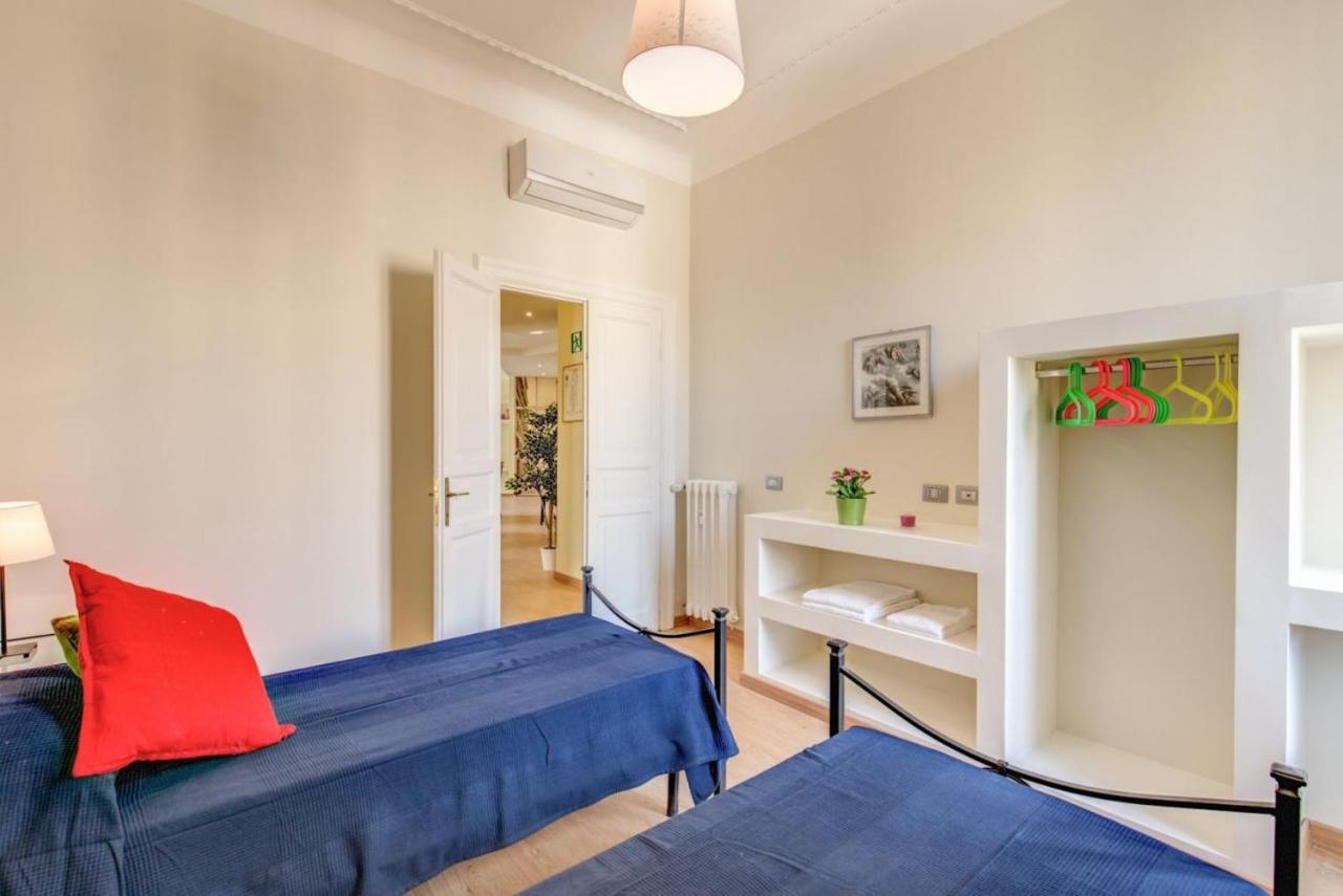 Lovely 4-Bedroom Apartment 30M Sangiovanni Metro Rome Luaran gambar