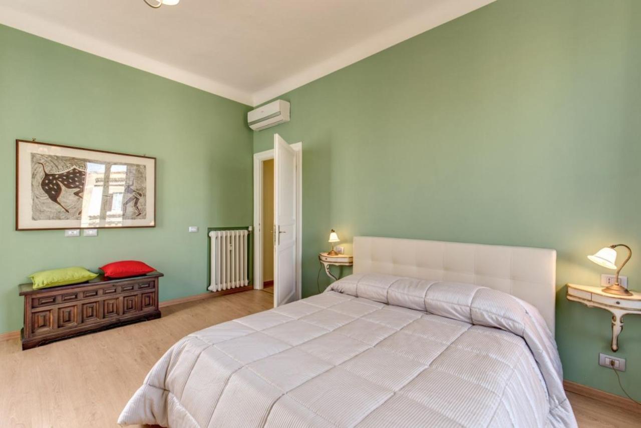 Lovely 4-Bedroom Apartment 30M Sangiovanni Metro Rome Luaran gambar