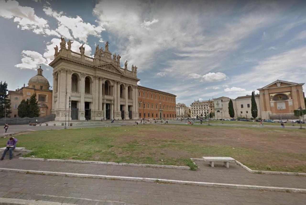 Lovely 4-Bedroom Apartment 30M Sangiovanni Metro Rome Luaran gambar