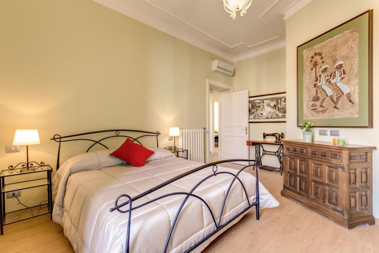 Lovely 4-Bedroom Apartment 30M Sangiovanni Metro Rome Luaran gambar